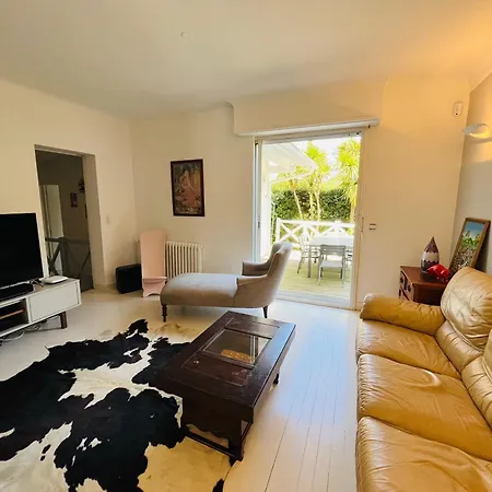 Villa Biarritz, Castellamare, Magnifique Maison Avec Piscine