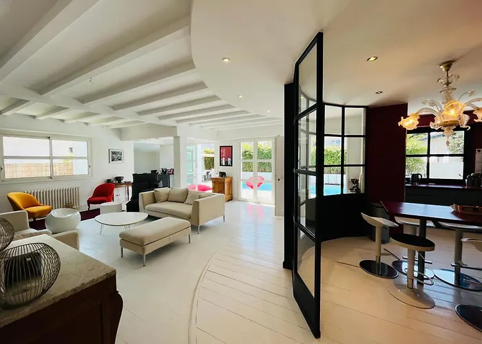 Biarritz, Castellamare, Magnifique Maison Avec Piscine