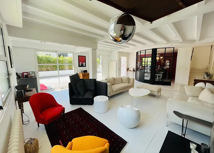 Biarritz, Castellamare, Magnifique Maison Avec Piscine Μπιαρίτζ