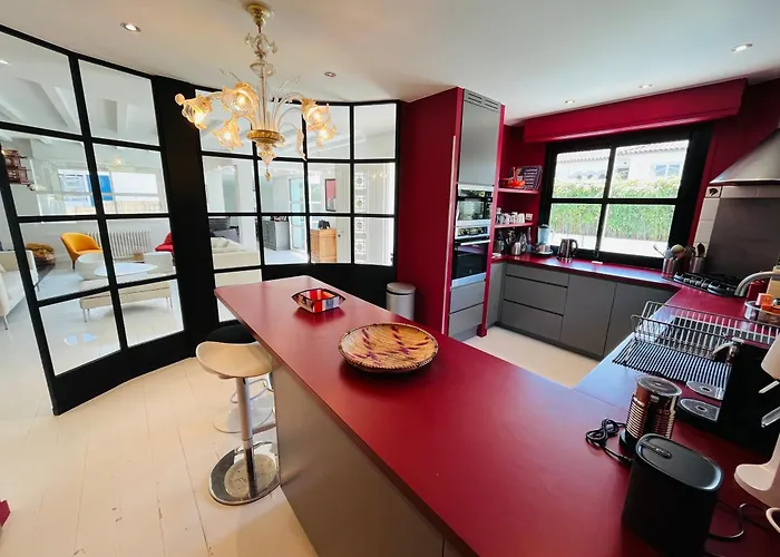 Villa Biarritz, Castellamare, Magnifique Maison Avec Piscine Biarritz