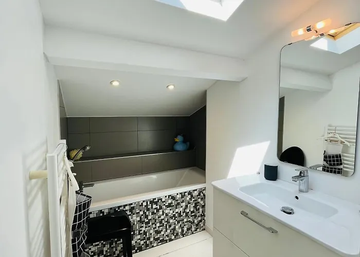 Biarritz, Castellamare, Magnifique Maison Avec Piscine *